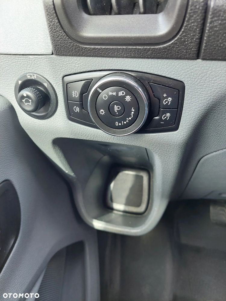 Ford transit - 21