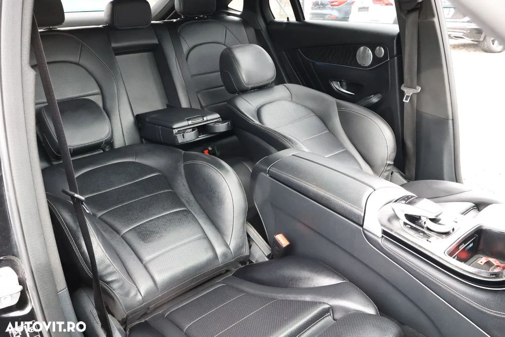 Mercedes-Benz GLC Coupe 250 d 4Matic 9G-TRONIC AMG Line - 24