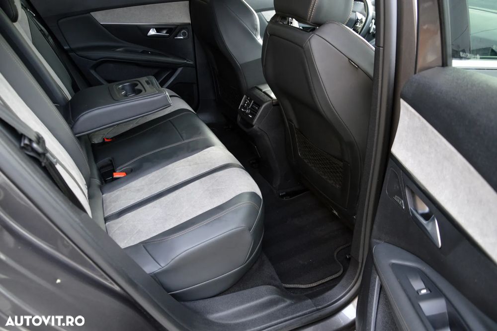 Peugeot 3008 PHEV 300 EAT8 4X4 GT - 19