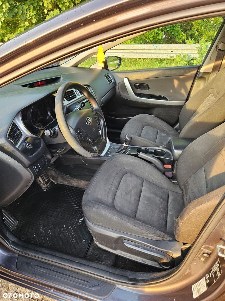 Kia Ceed 1.4 M - 13