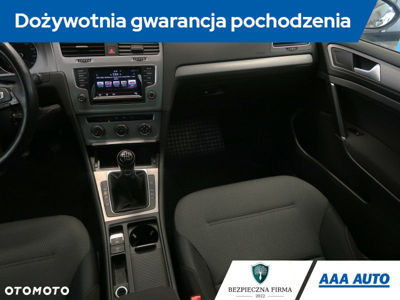 Volkswagen Golf - 9