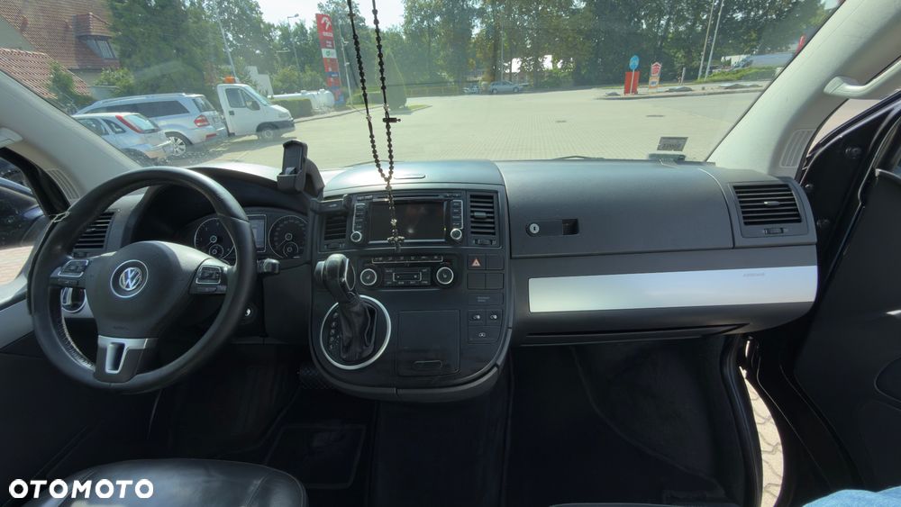 Volkswagen Multivan - 12