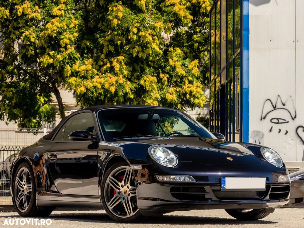 Porsche 911 Carrera 4 S Cabrio - 2