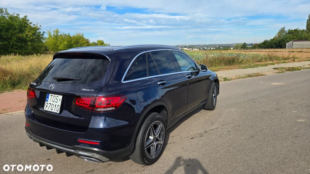 Mercedes-Benz GLC 300 4-Matic - 4