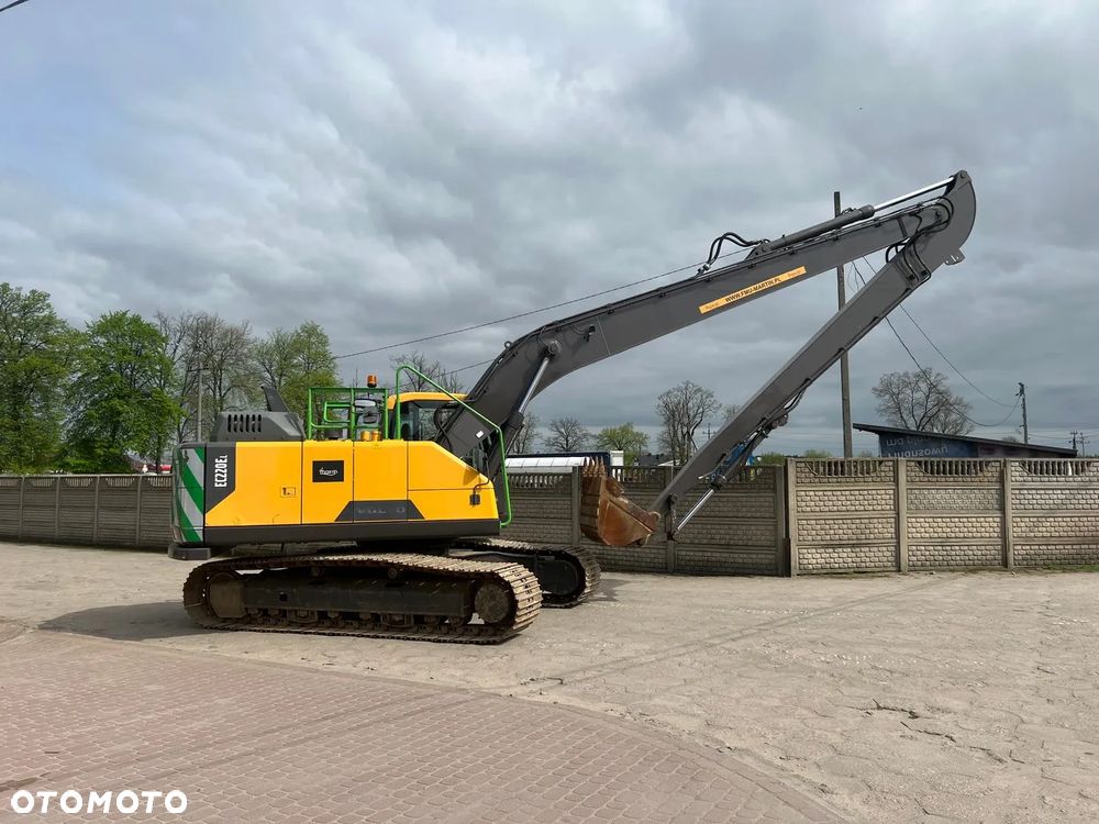 Volvo EC220EL LONG |2015 rok | 175 Km - 32