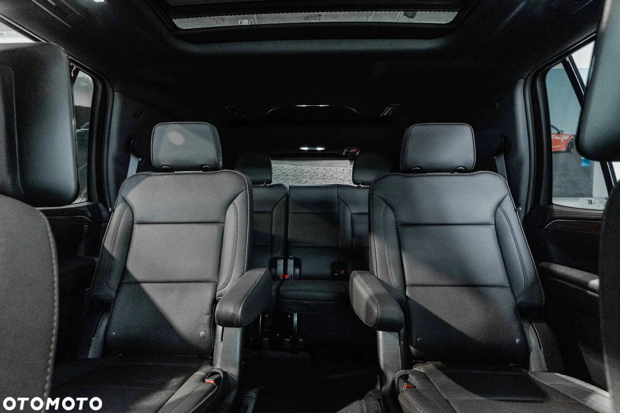 Chevrolet Tahoe - 30