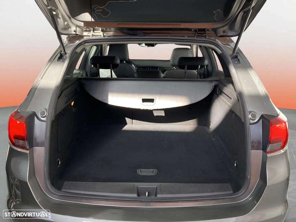 Opel Astra Sports Tourer - 17
