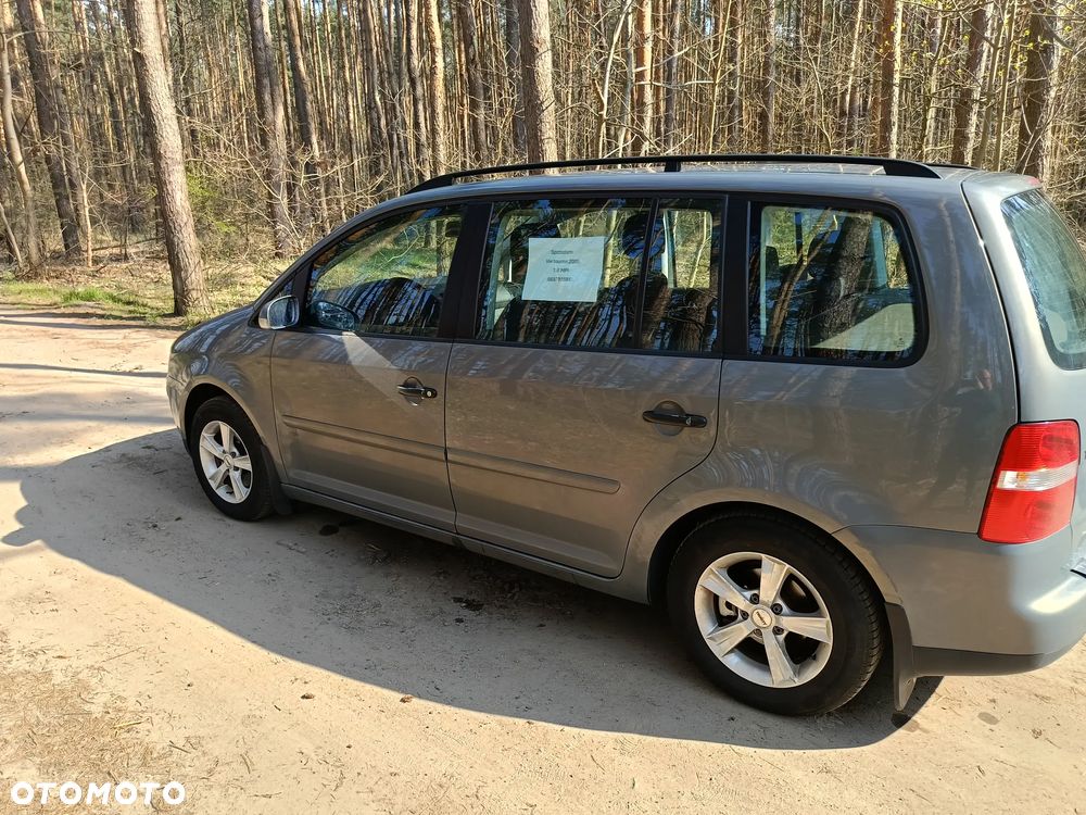 Volkswagen Touran - 6