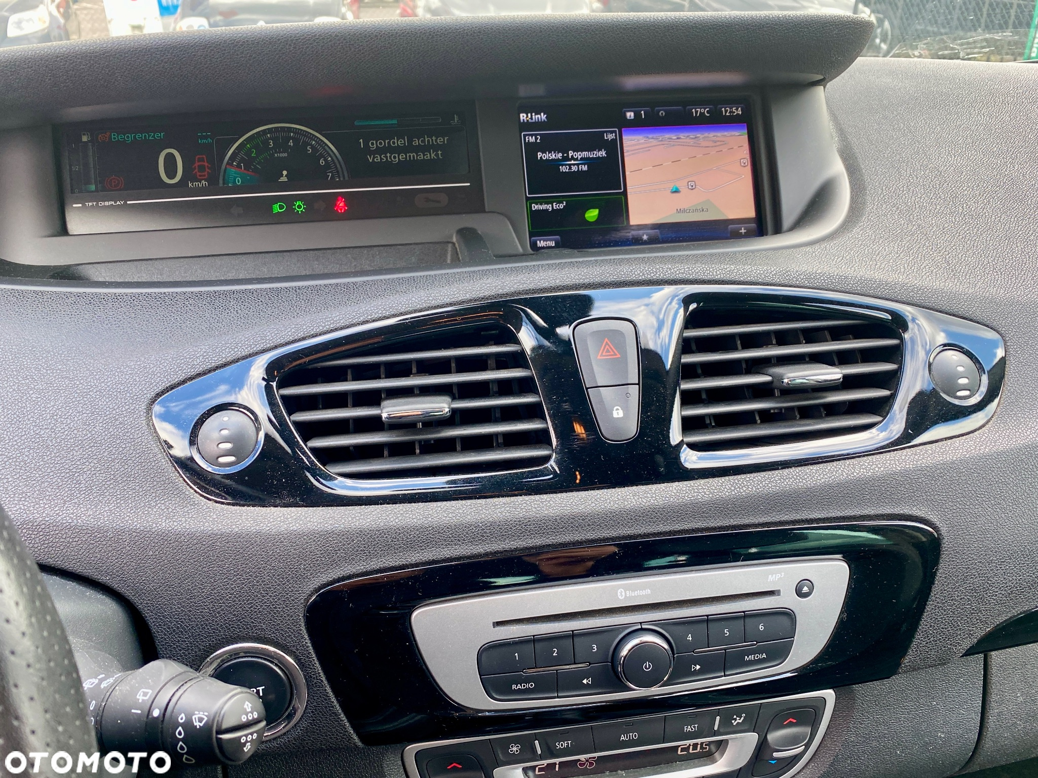 Renault Scenic ENERGY TCe 130 S&S Bose Edition - 20