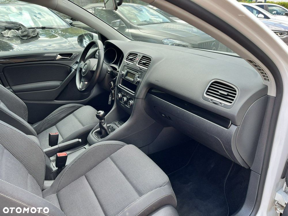 Volkswagen Golf - 21