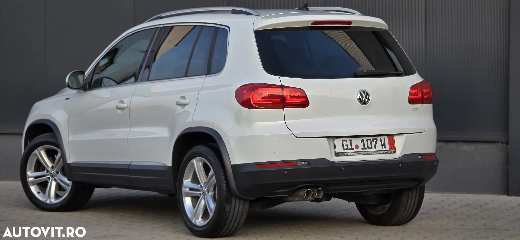 Volkswagen Tiguan 2.0 TDI SCR 4MOTION BlueMotion Technology DSG Lounge Sport & Style - 13