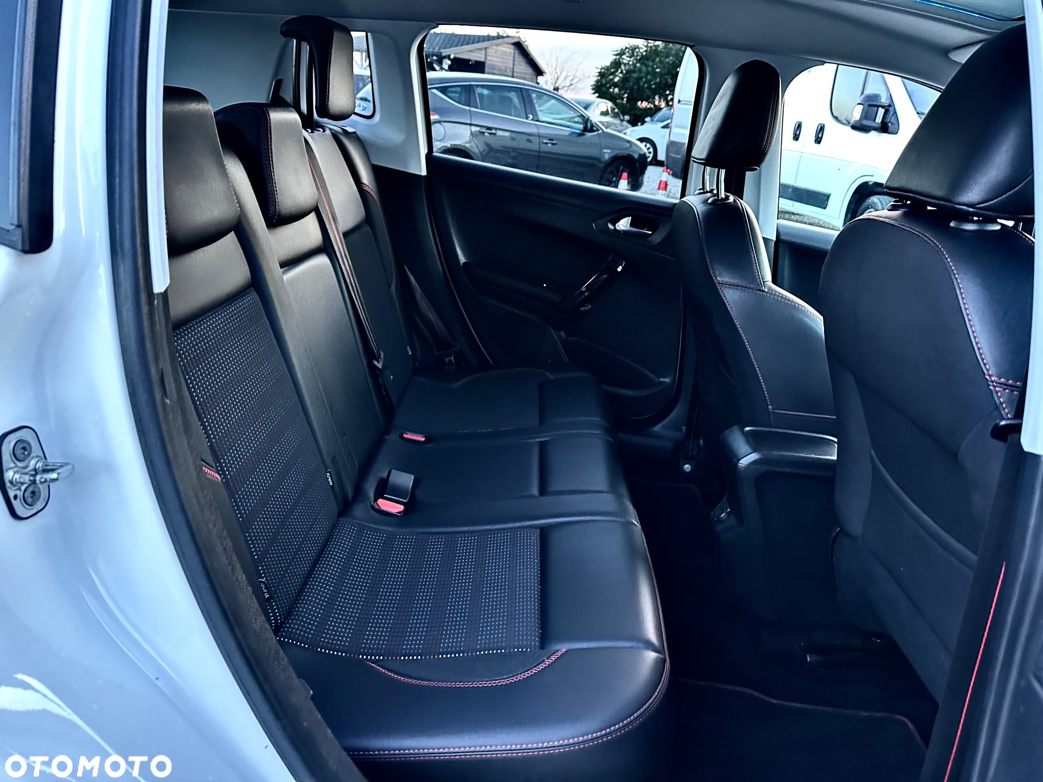 Peugeot 2008 PureTech 110 Stop&Start GT-Line Edition - 15