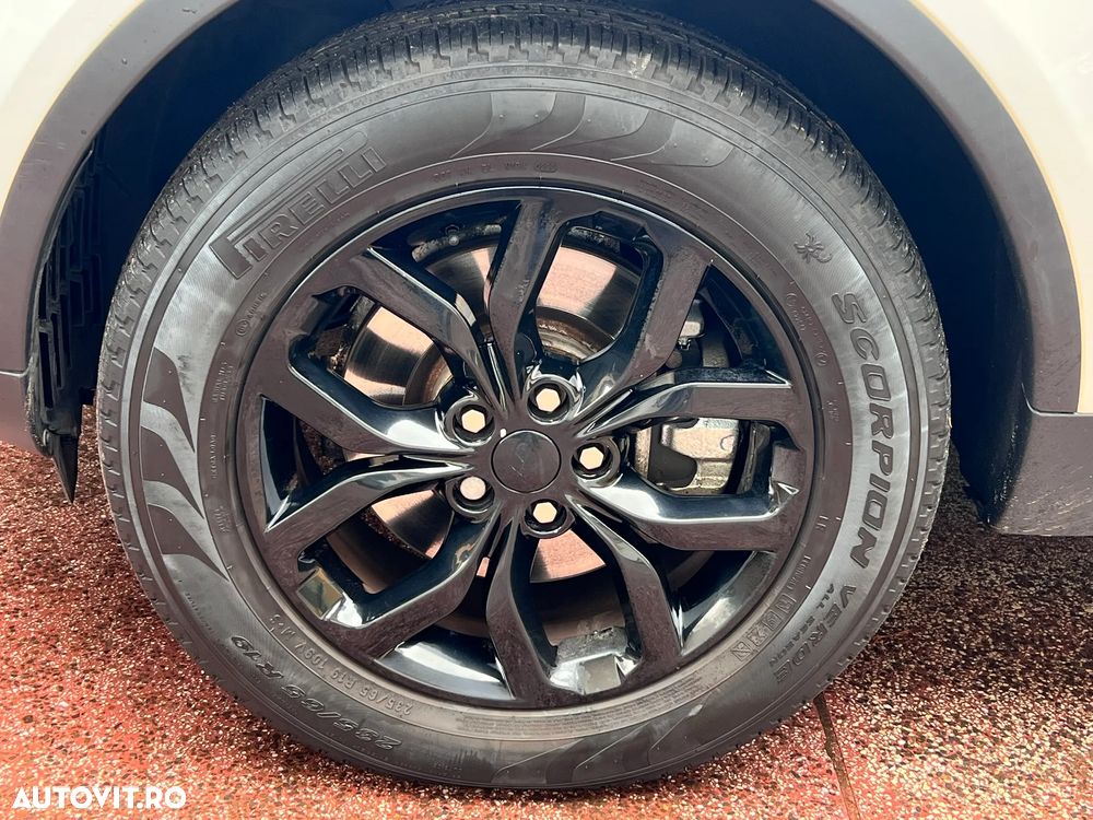 Land Rover Discovery 2.0 L SD4 Ingenium Landmark Edition - 17