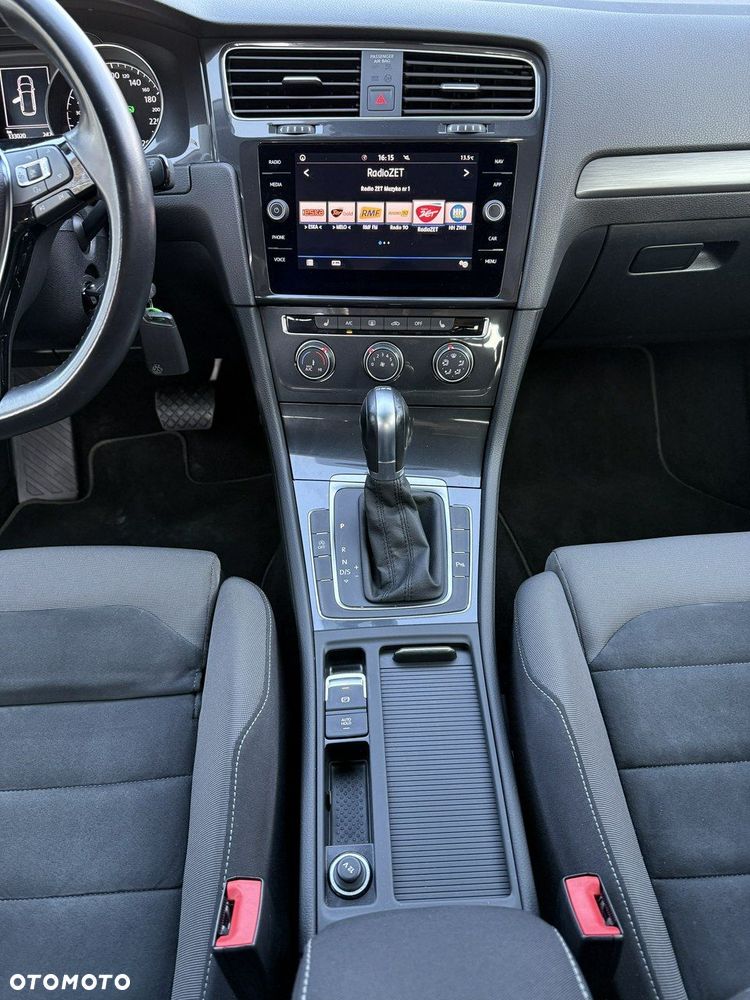 Volkswagen Golf - 14