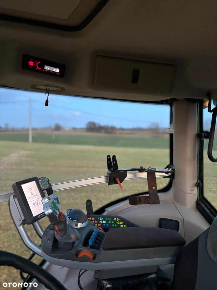 Fendt 824 VARIO PROFI - 12
