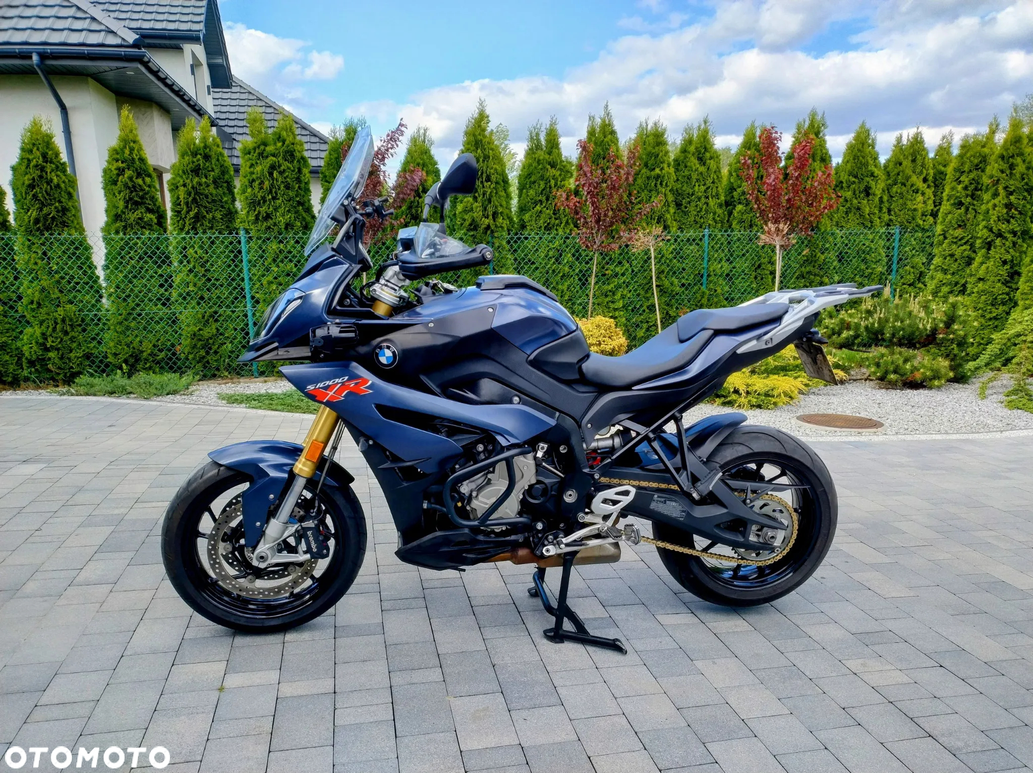 BMW XR - 11
