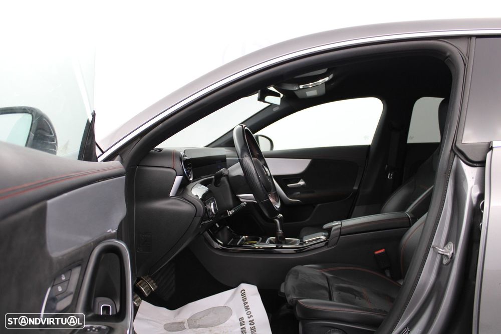 Mercedes-Benz CLA 180 d Shooting Brake AMG Line Aut. - 17