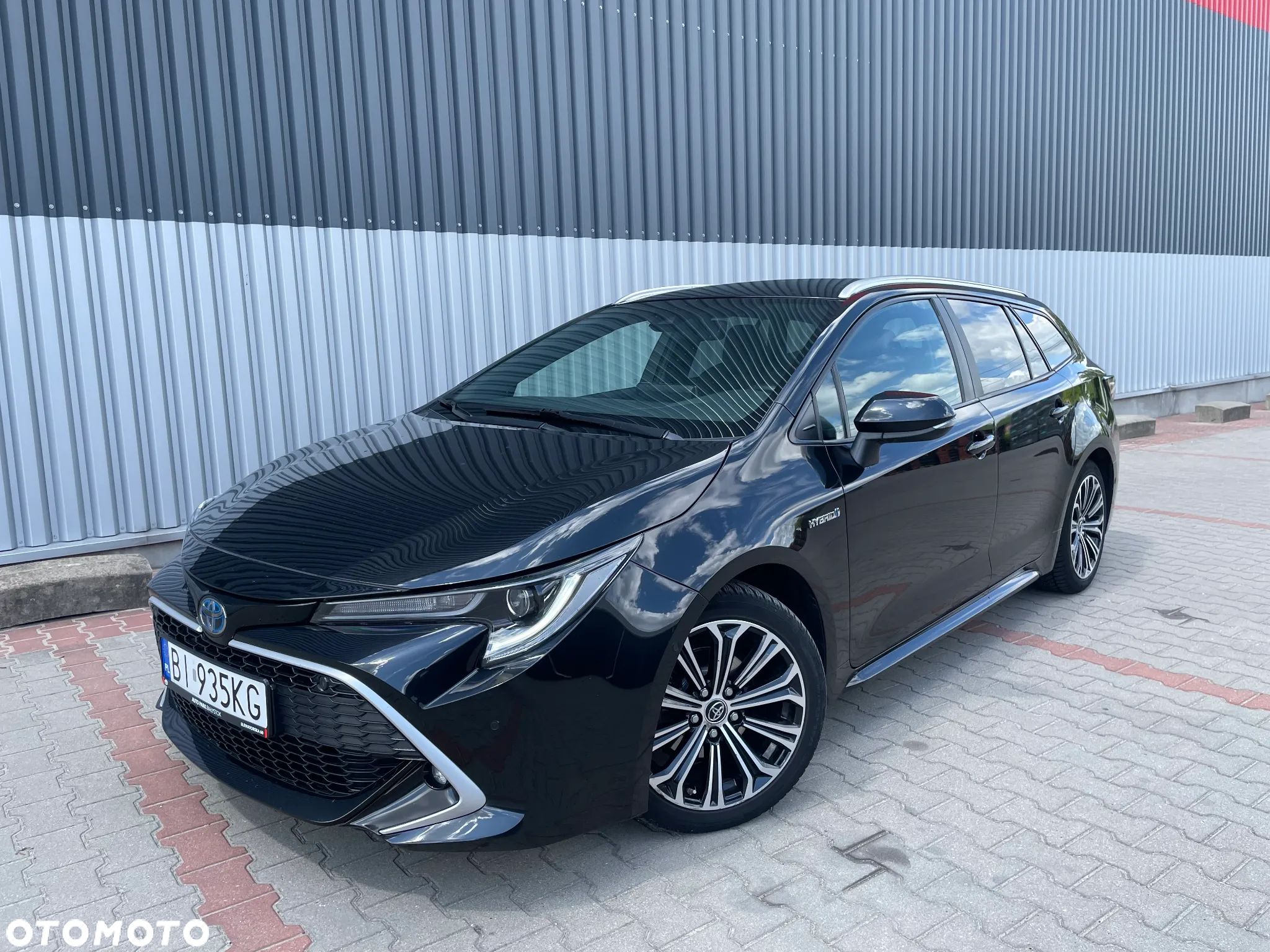 Toyota Corolla 1.8 Hybrid Comfort - 1