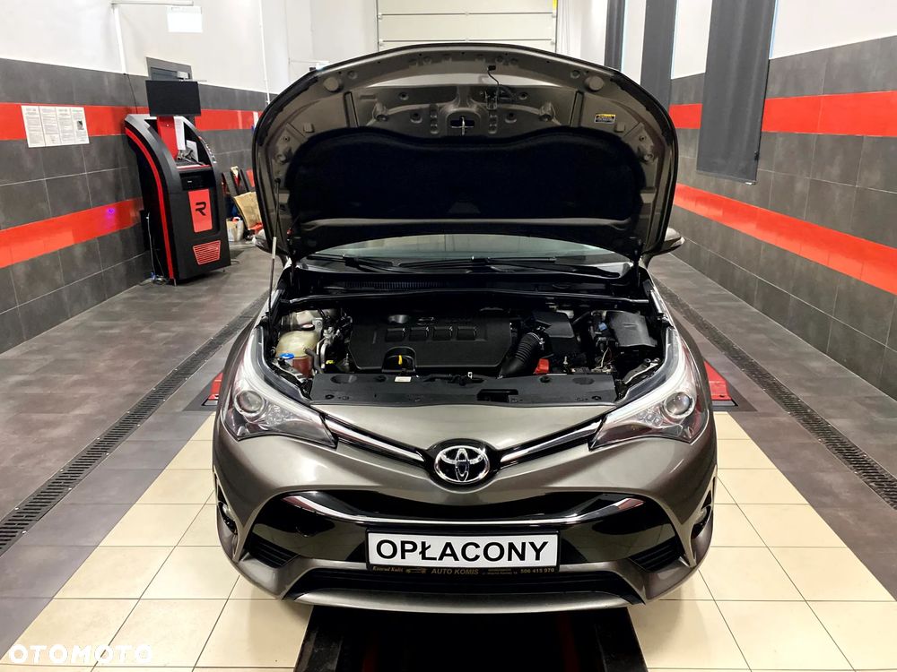 Toyota Avensis 1.8 Premium MS - 27