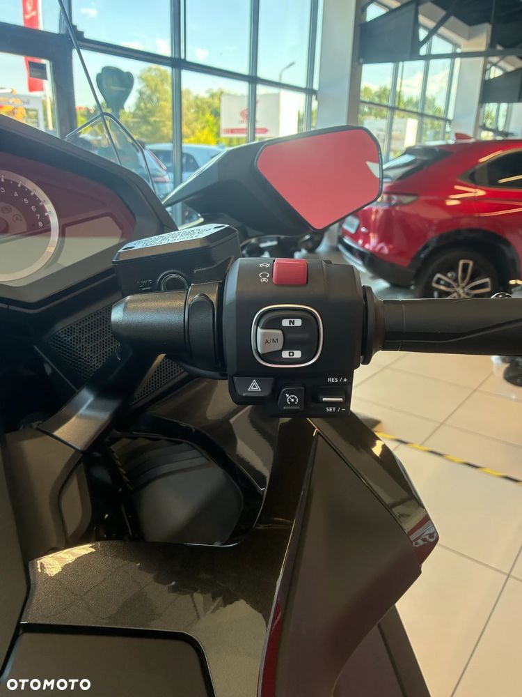 Honda GL - 13