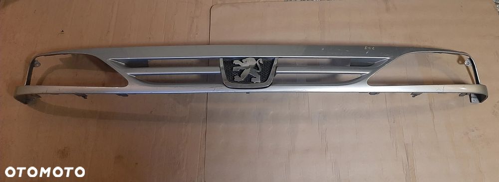 Atrapa Grill PEUGEOT 806 LIFT srebrne