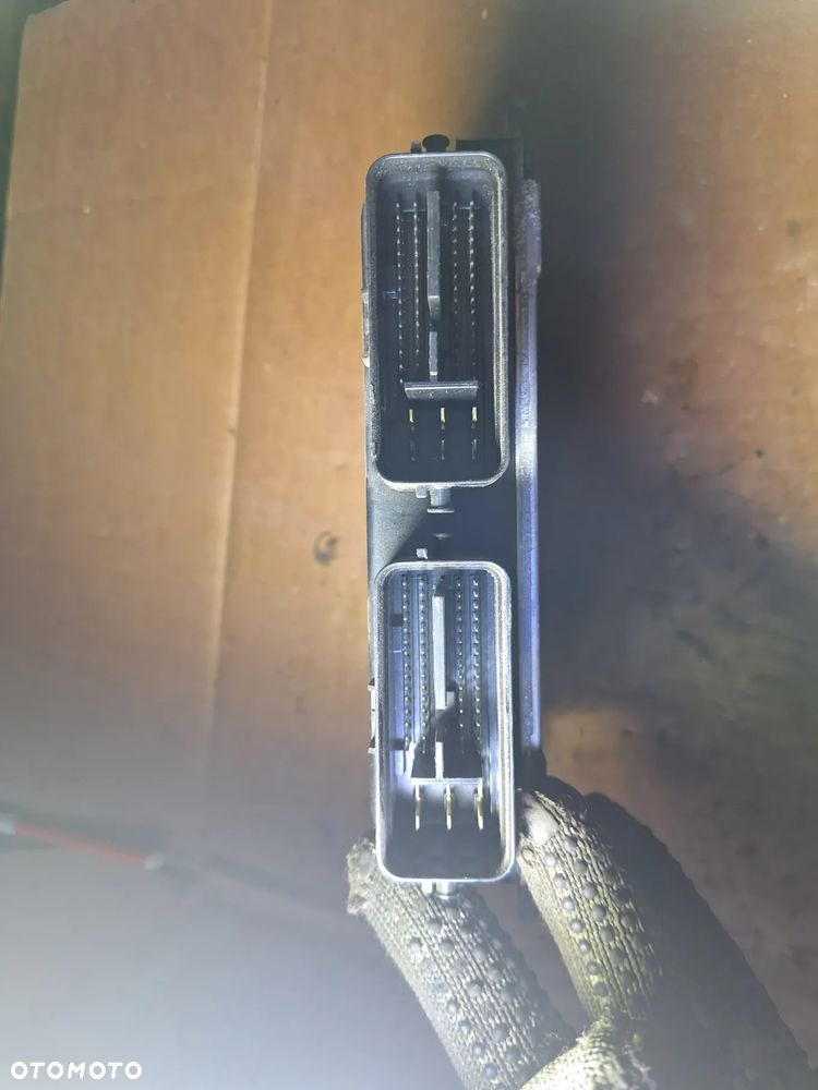 komputer silnika ECU MITSUBISHI COLT 1860115600   (1/6) - 2