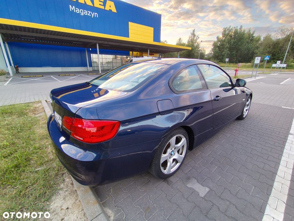 BMW Seria 3 320i - 2