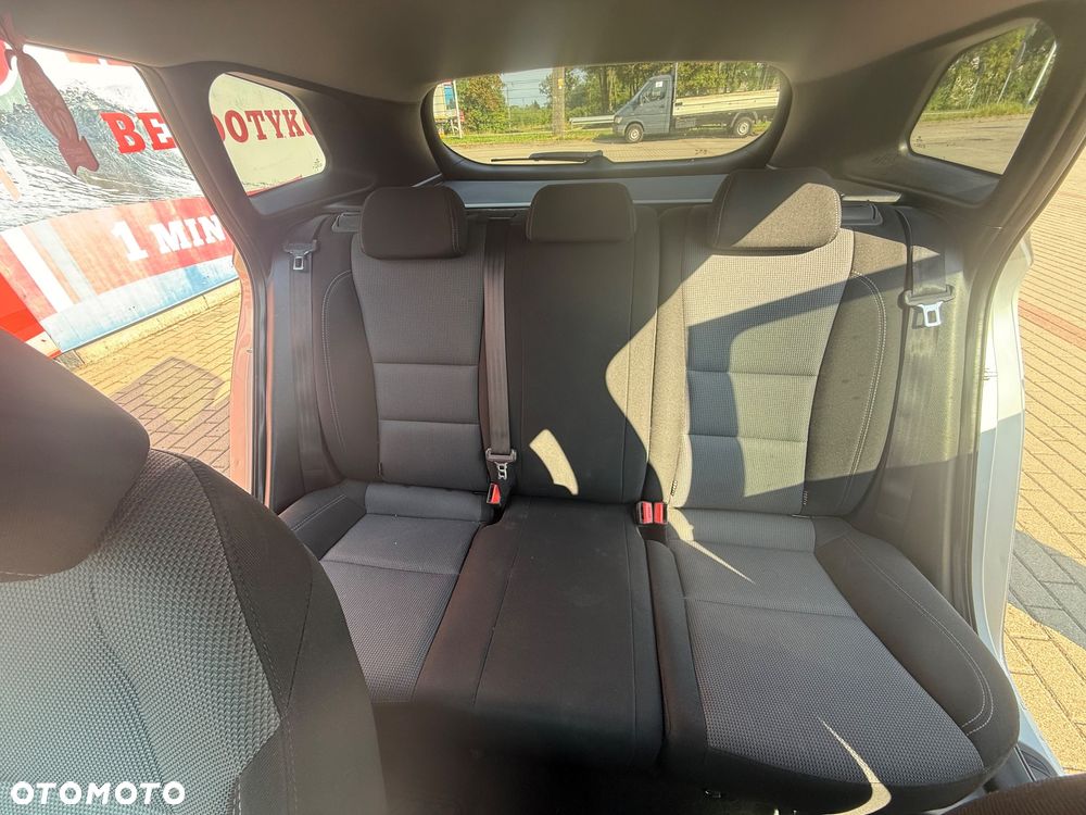 Hyundai i30 i30cw blue 1.6 CRDi Trend - 5