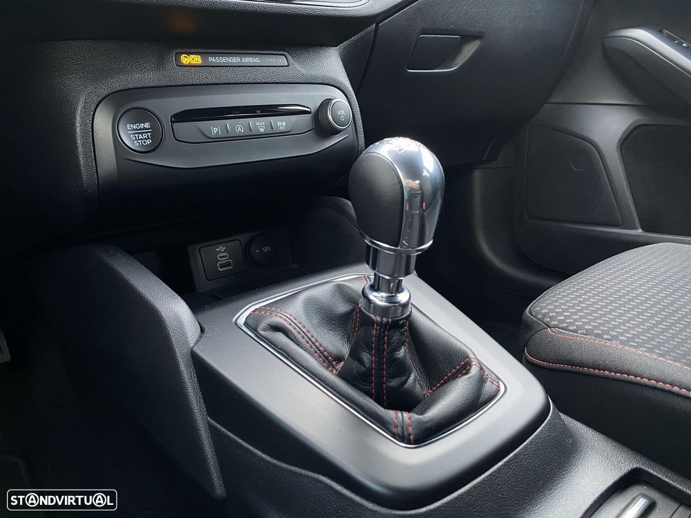 Ford Focus 1.0 EcoBoost MHEV ST-Line - 22