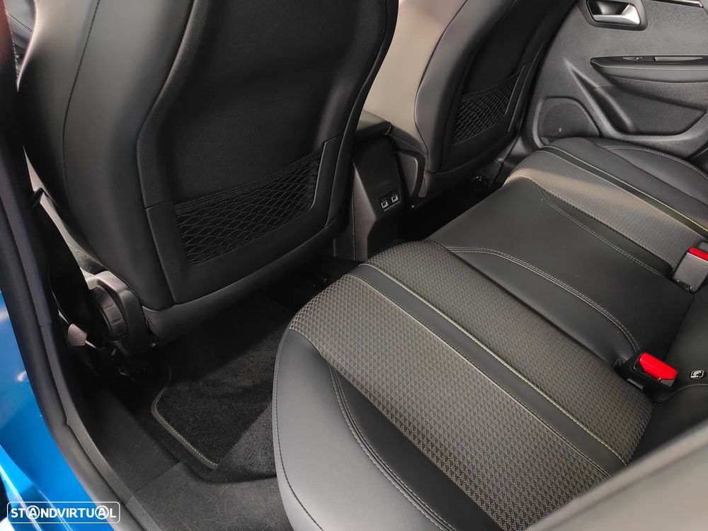 Peugeot 208 1.2 PureTech GT Line EAT8 - 35