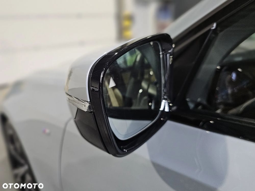 BMW Seria 3 320i M Sport sport - 25