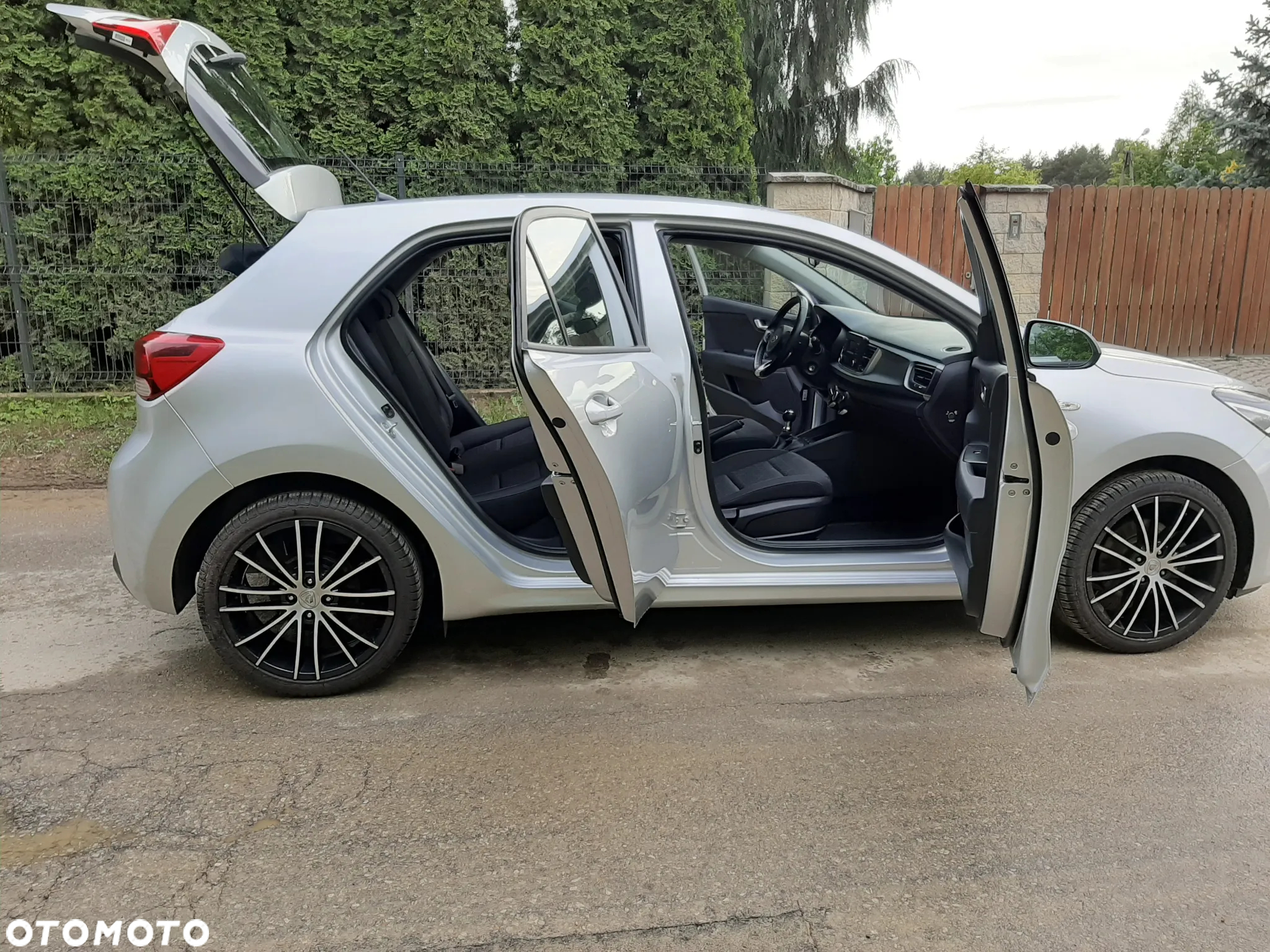 Kia Rio - 9