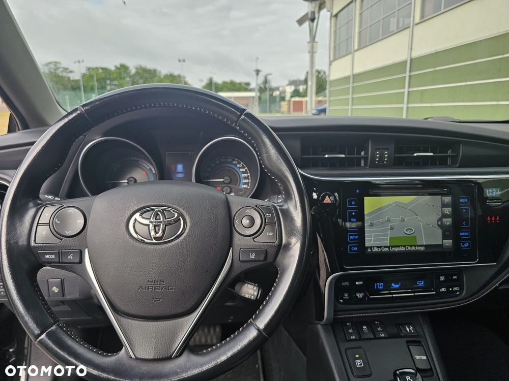 Toyota Auris - 19