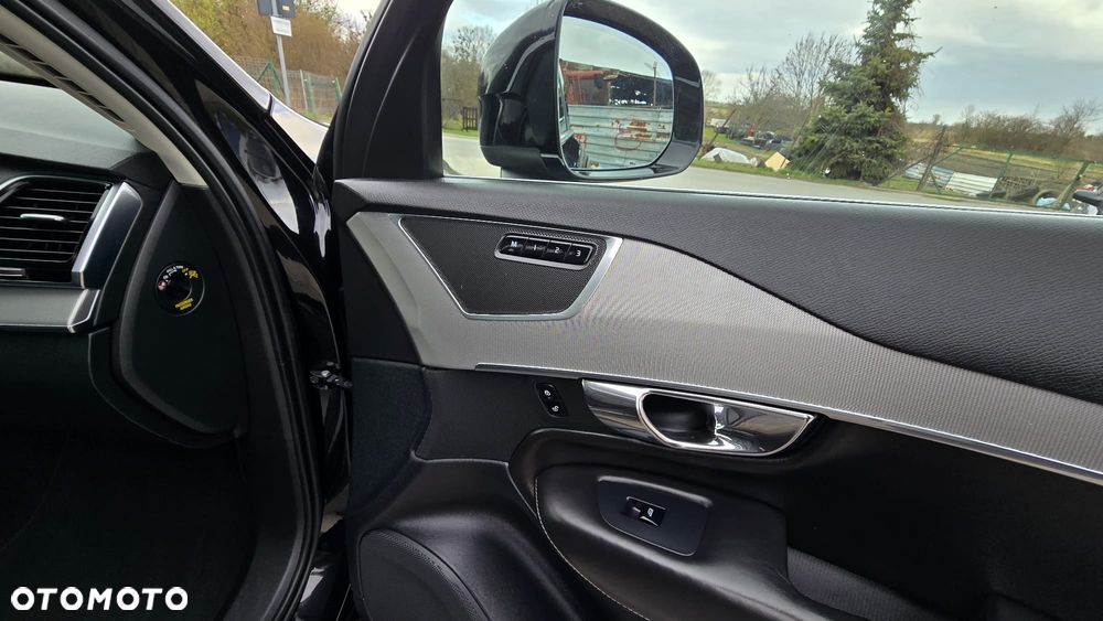 Volvo XC 90 D5 AWD Geartronic Inscription - 26