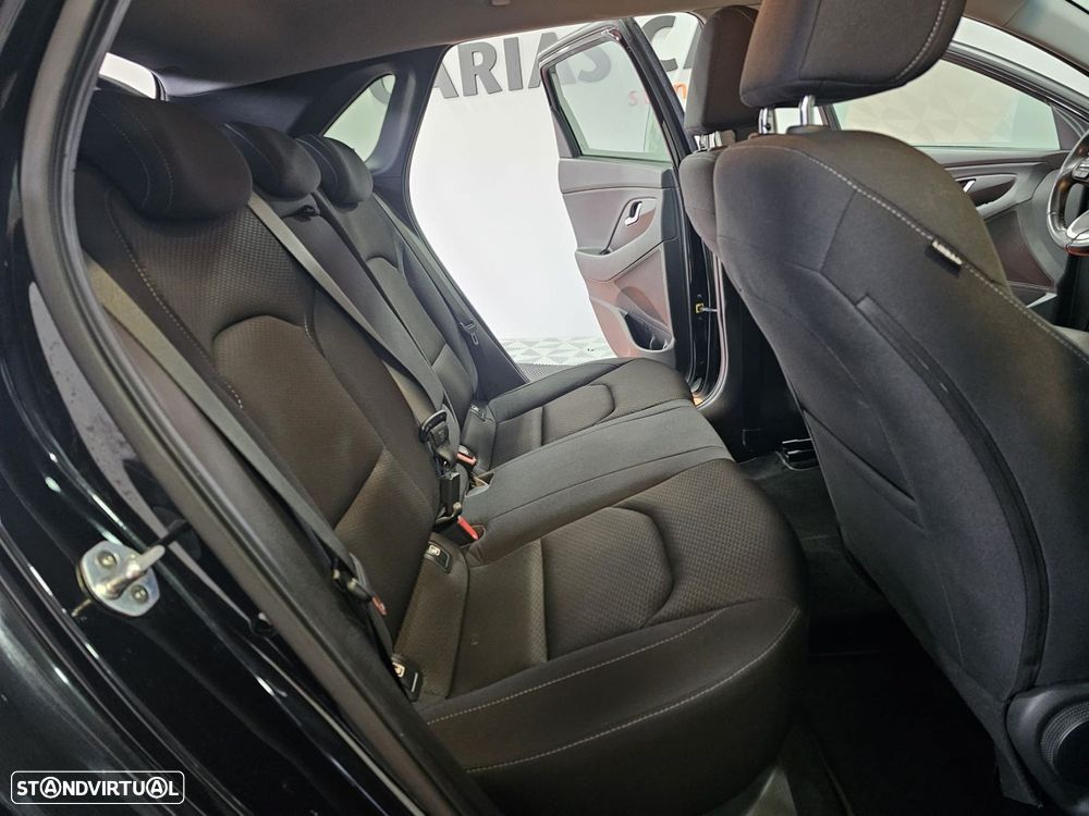 Hyundai i30 SW 1.0 T-GDi Style Plus - 12