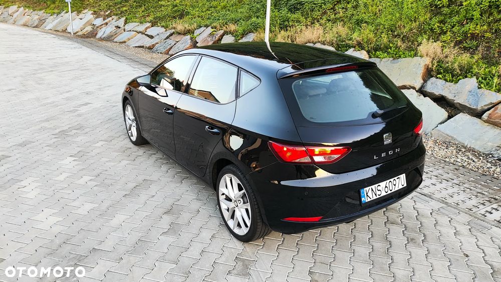 Seat Leon 1.6 TDI DSG Xcellence - 35