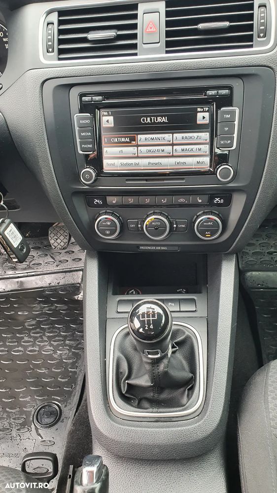 Volkswagen Jetta 1.6 TDI CR DPF Comfortline - 22