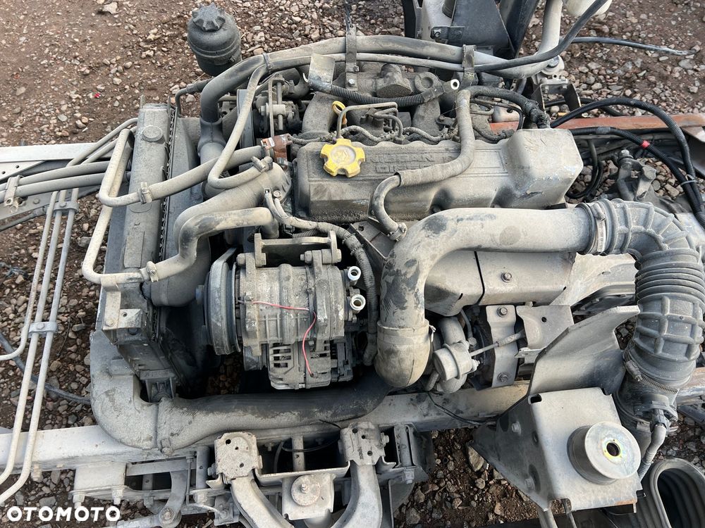 Silnik Nissan Cabstar Atleon 3.0 TDI 99-06 Różne rodzaje - 1