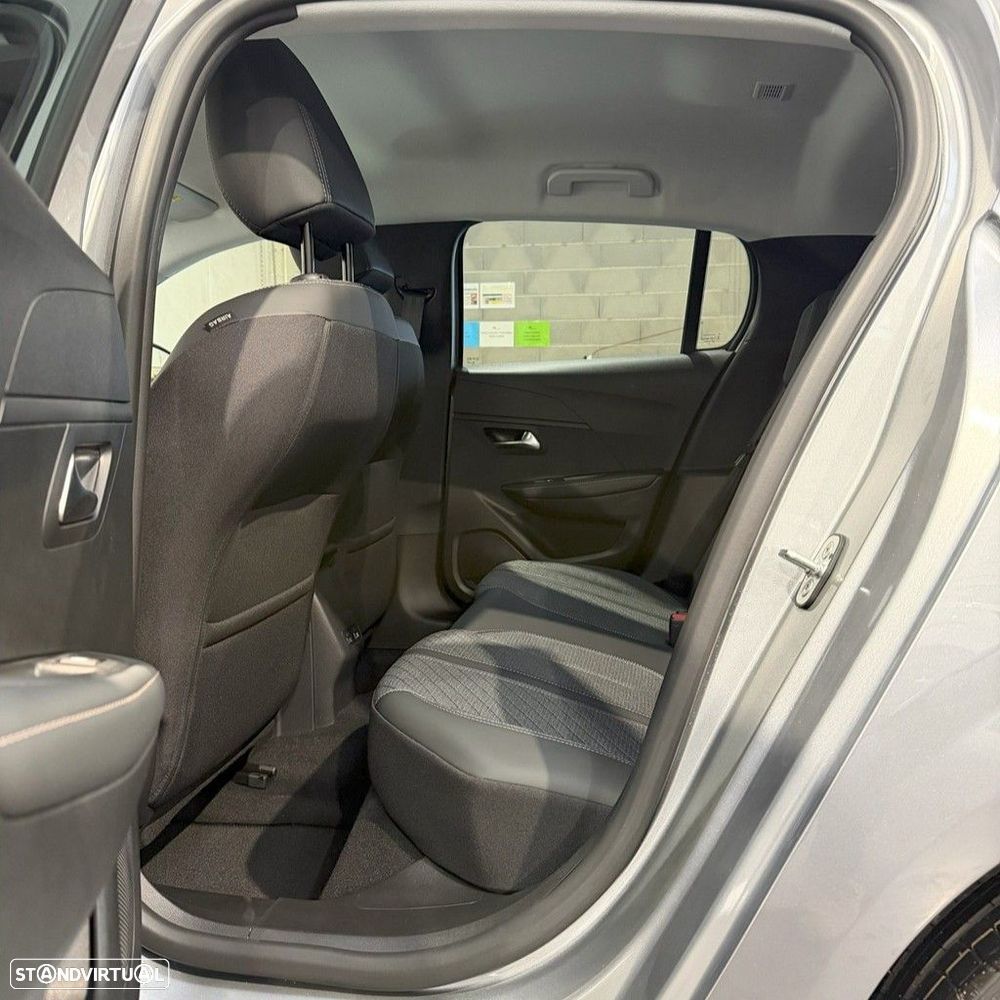 Peugeot 208 1.2 PureTech Allure - 14