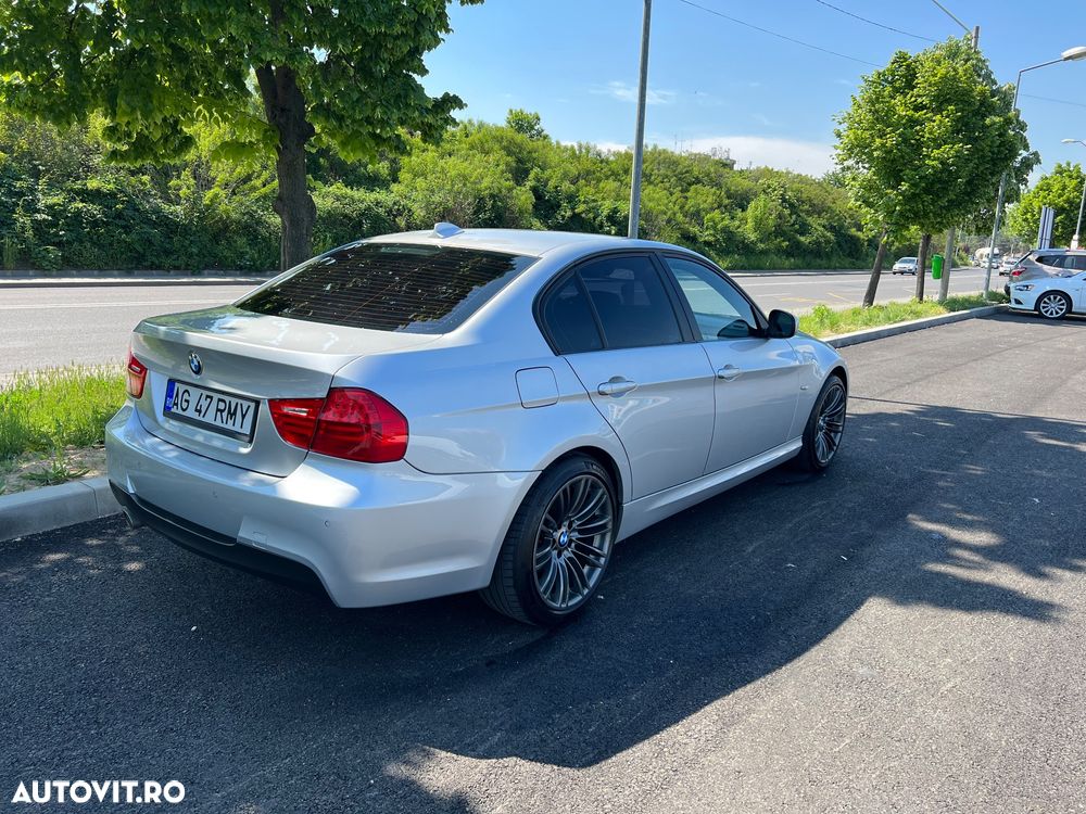 BMW Seria 3 320d - 12