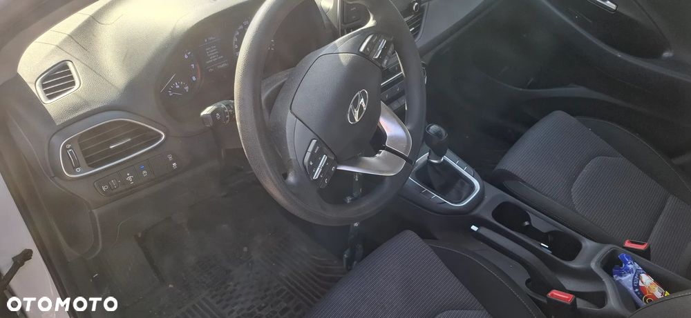 Hyundai i30 1.5 Pure - 16