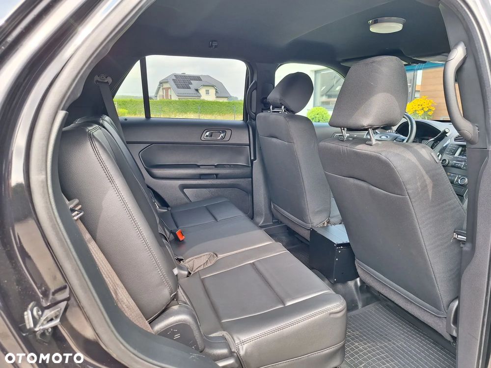 Ford Explorer - 12