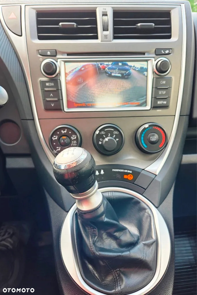 Toyota Verso S 1.33 Premium - 36