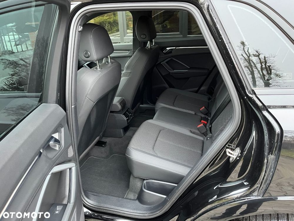 Audi Q3 35 TDI Quattro S tronic S line - 29