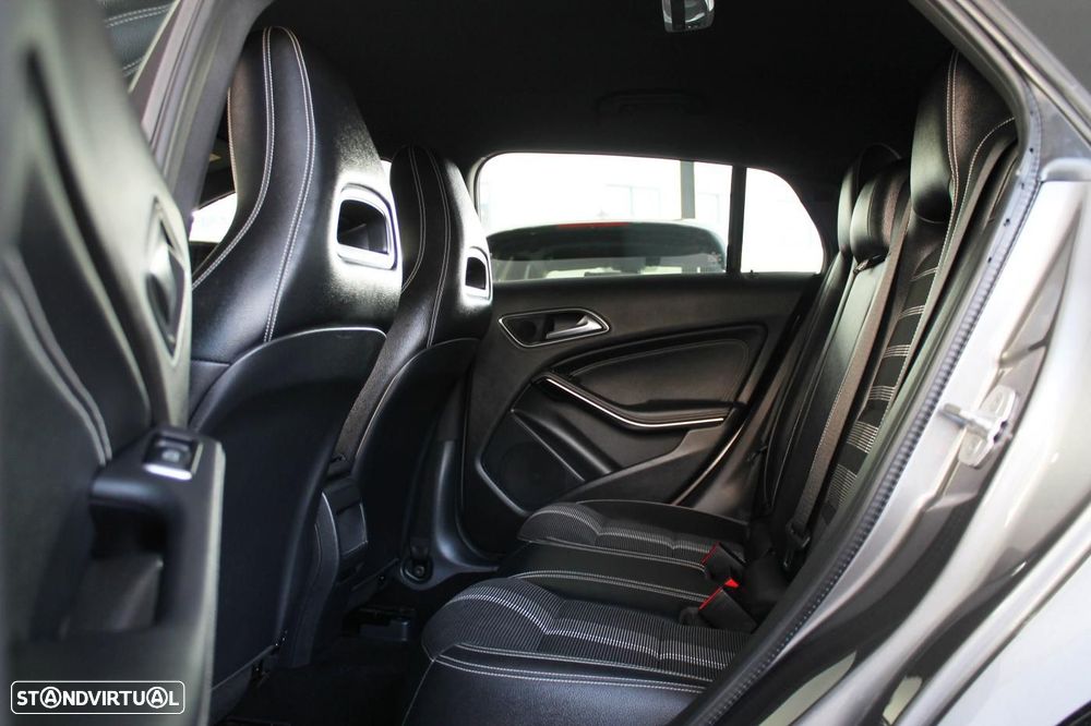 Mercedes-Benz CLA 180 d Shooting Brake Urban Aut. - 12