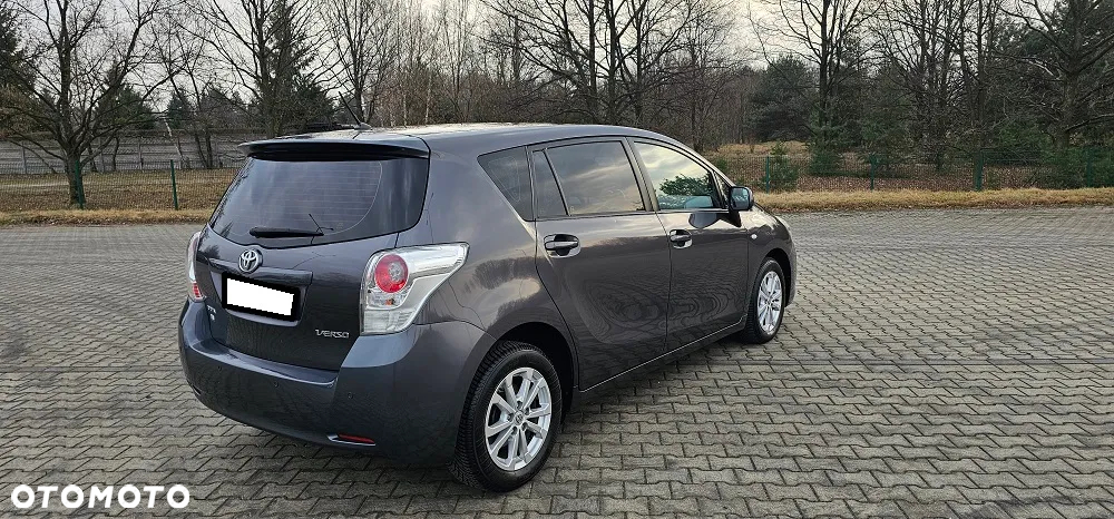Toyota Verso 2.0 D-4D Sol 7os - 17
