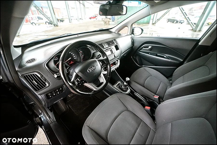 Kia Rio 1.2 Dream Team Edition - 15