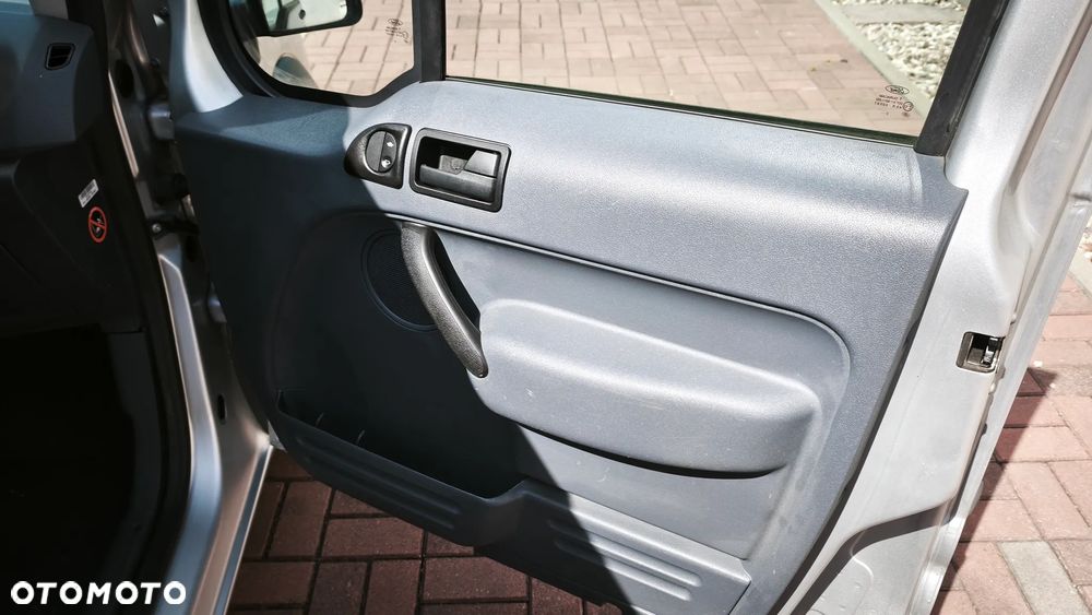 Ford Connect - 12