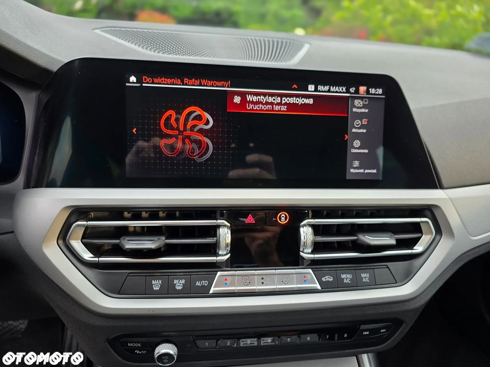 BMW Seria 3 318i M Sport sport - 23