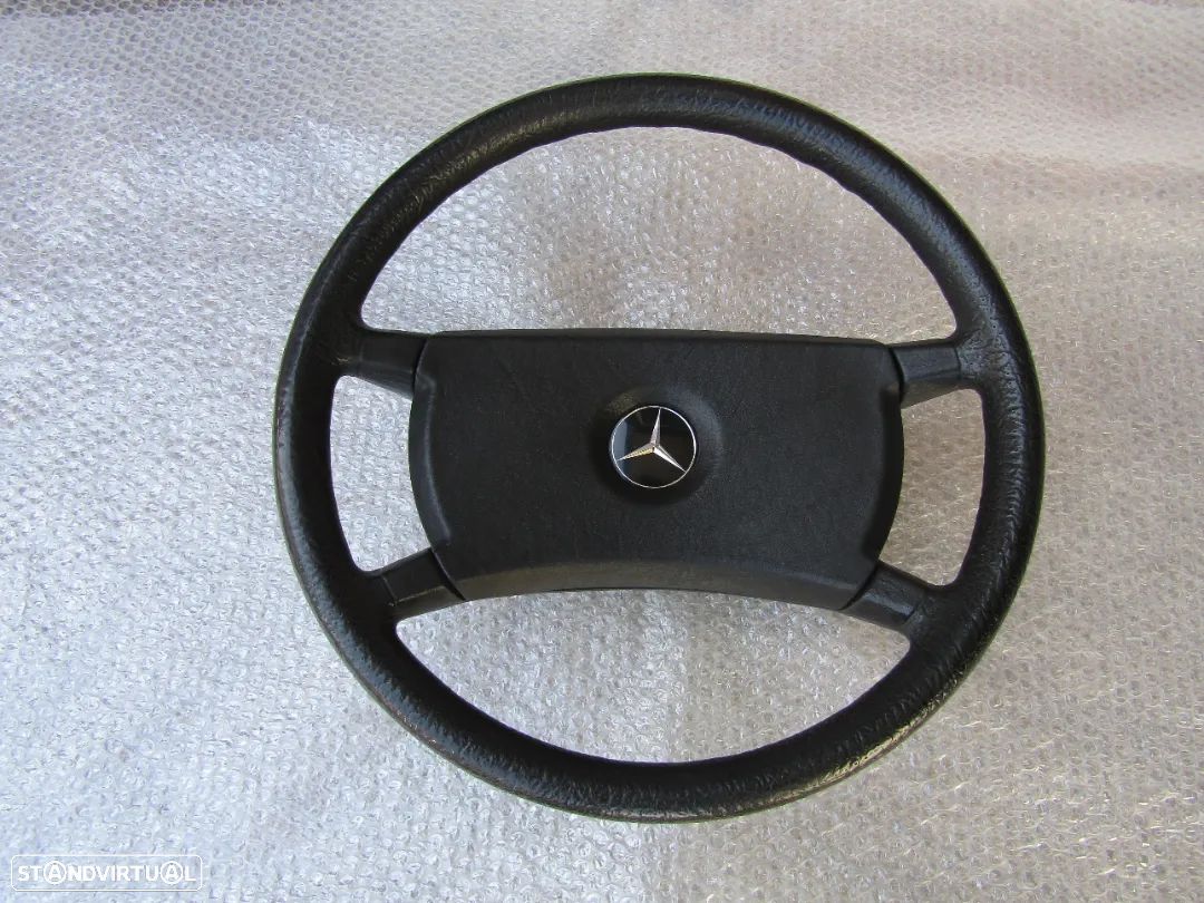 Volante Mercedes 190 d (ver descrição) - 1